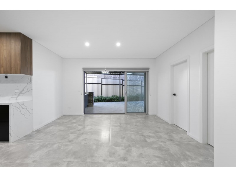 11 Keira Avenue, Greenacre NSW 2190