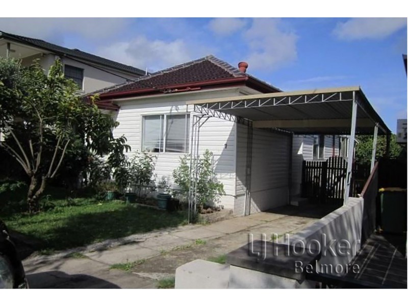 7 Skyline Street, Greenacre NSW 2190