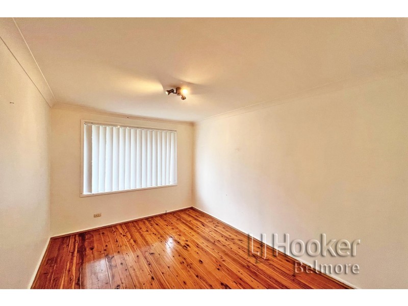 16 Lucinda Ave, Georges Hall NSW 2198