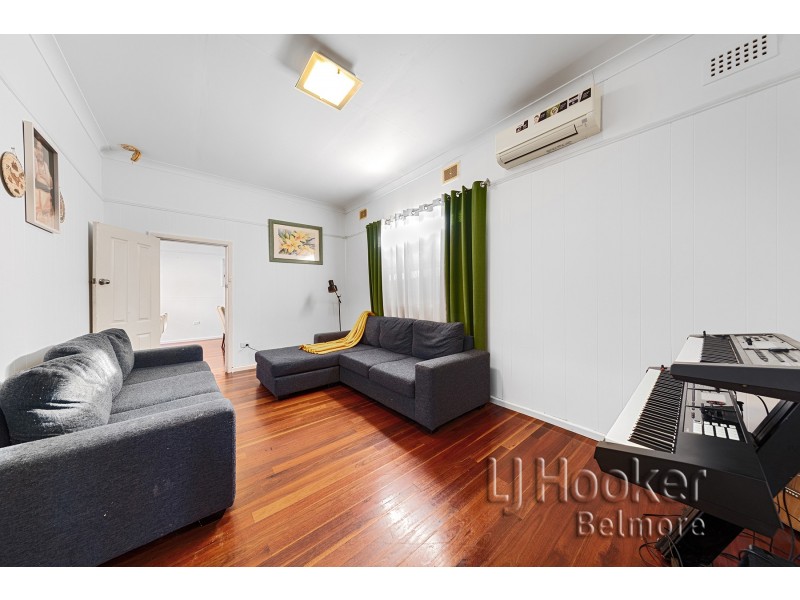 19 Flora Street, Roselands NSW 2196