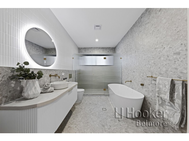 4 Harvey Avenue, Padstow NSW 2211