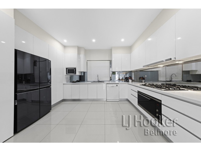 5A Lauma Avenue, Greenacre NSW 2190