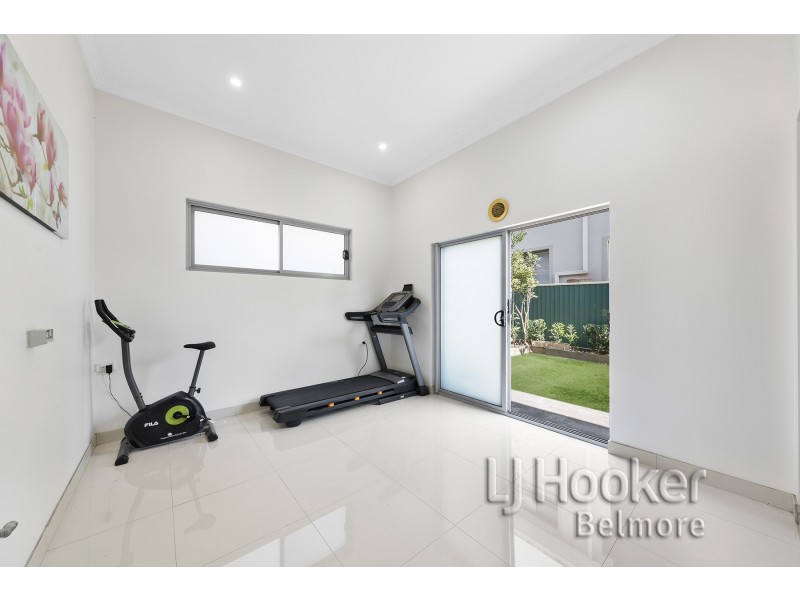 5A Lauma Avenue, Greenacre NSW 2190