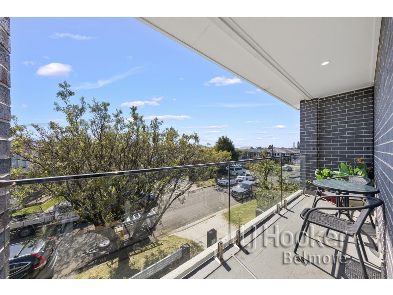 5A Lauma Avenue, Greenacre NSW 2190