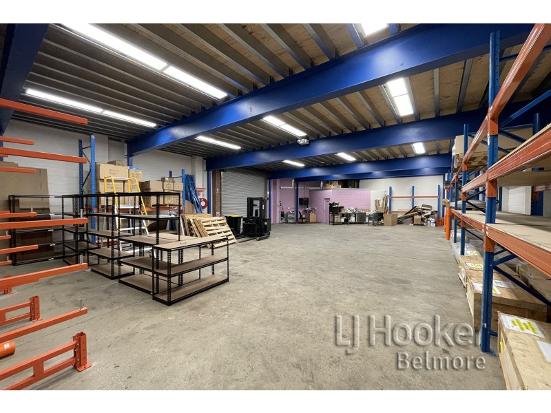 2B/21 Garema Circuit, Kingsgrove NSW 2208