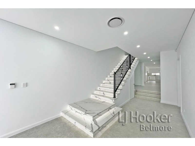 90A Noble Ave, Greenacre NSW 2190