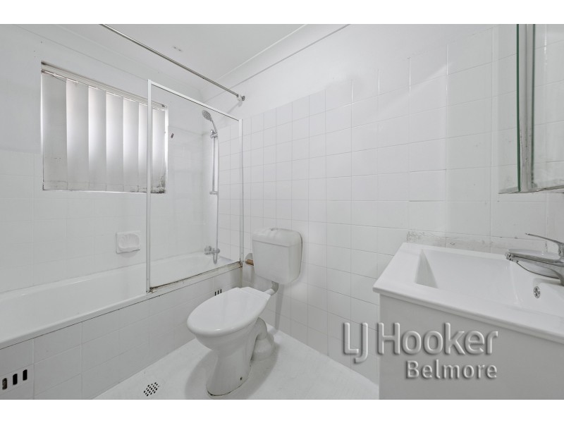 1/4 Boorea Avenue, Lakemba NSW 2195