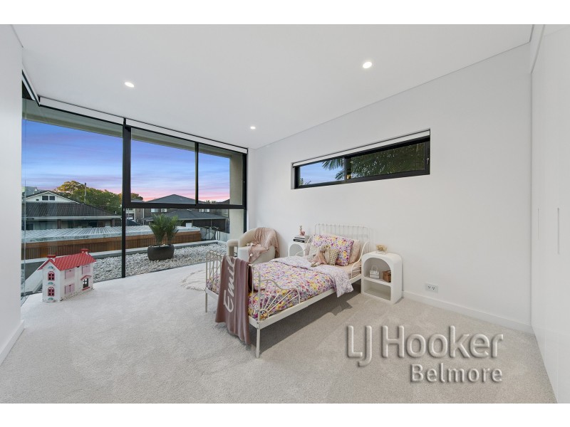 12 Marina Crescent, Greenacre NSW 2190
