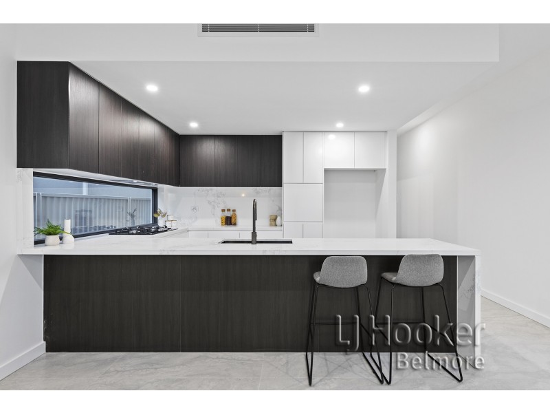 30 Ikara Crescent, Moorebank NSW 2170