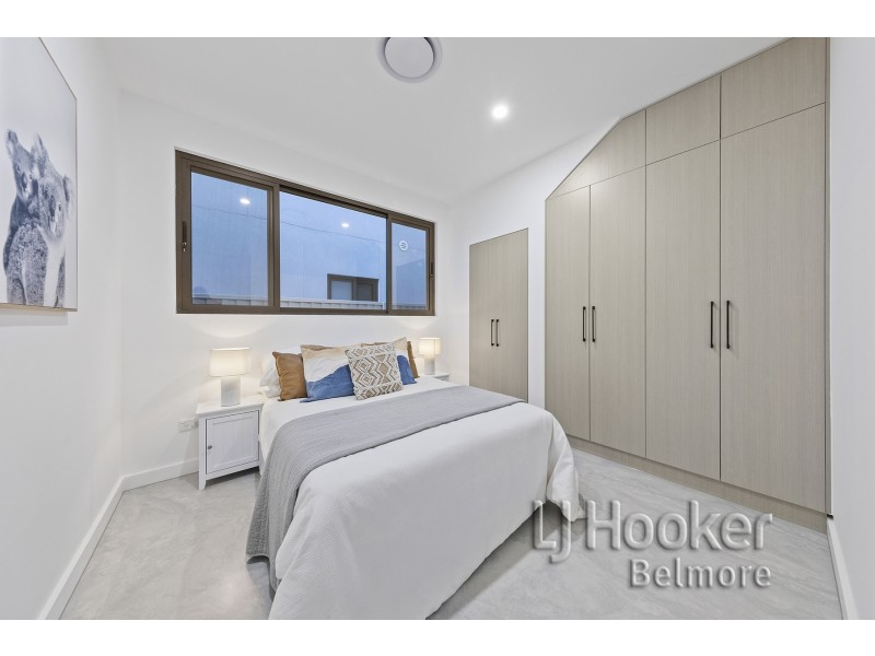 30 Ikara Crescent, Moorebank NSW 2170