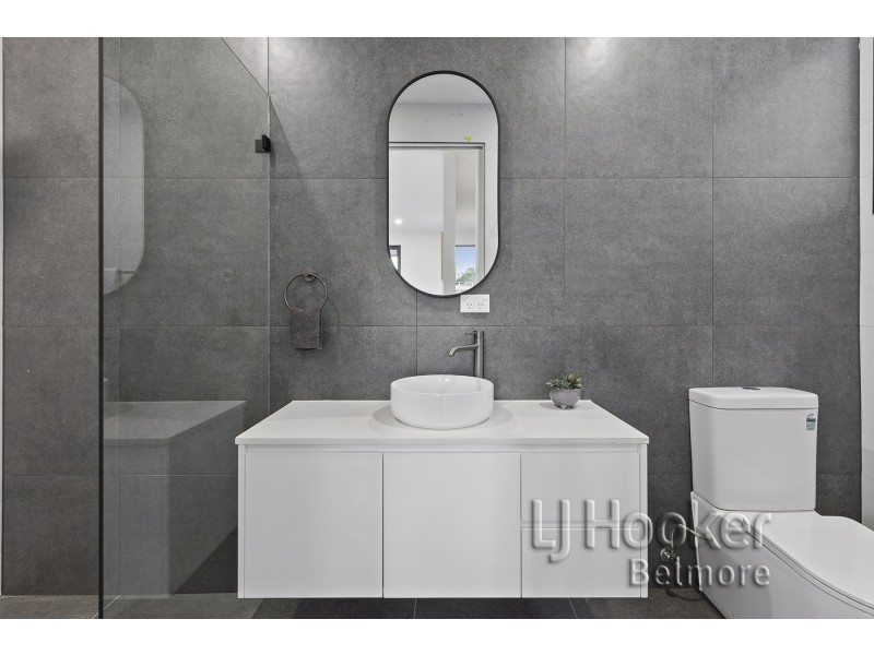 30 Ikara Crescent, Moorebank NSW 2170