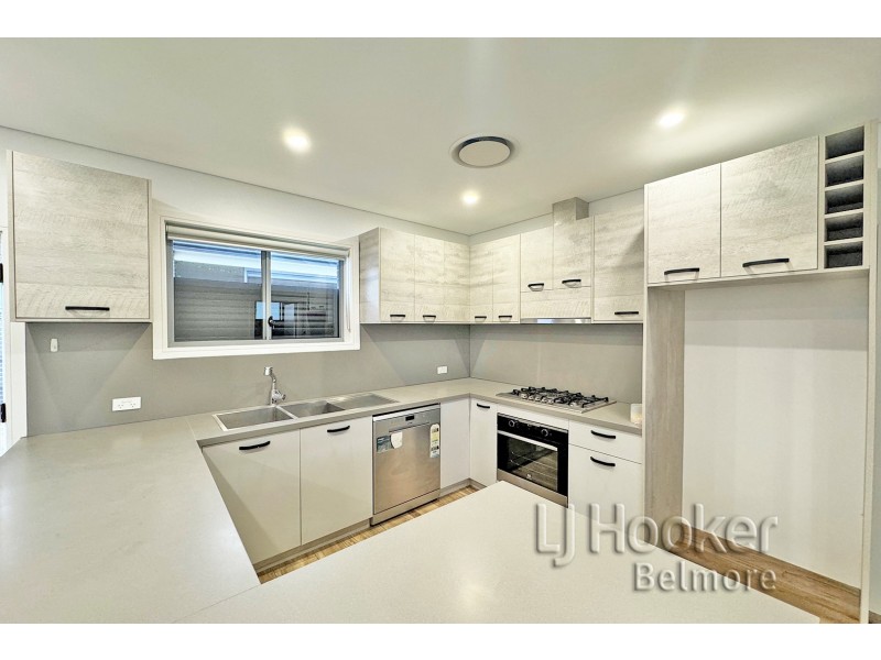 7 Albion Street, Roselands NSW 2196