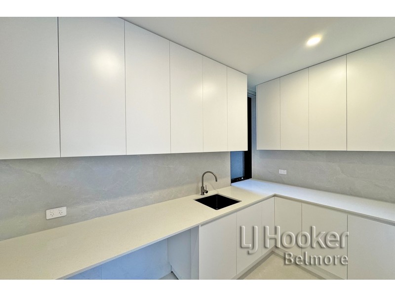 4B Fairview Avenue, Roselands NSW 2196