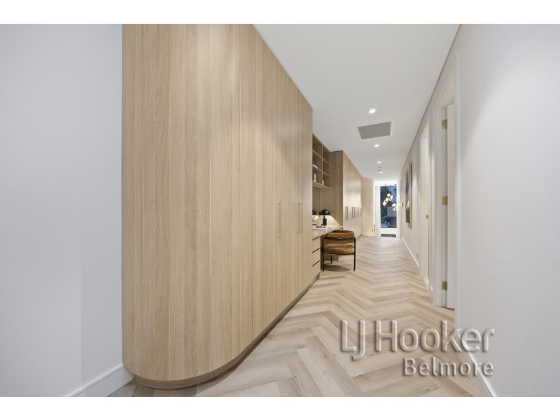 14A Marina Crescent, Greenacre NSW 2190