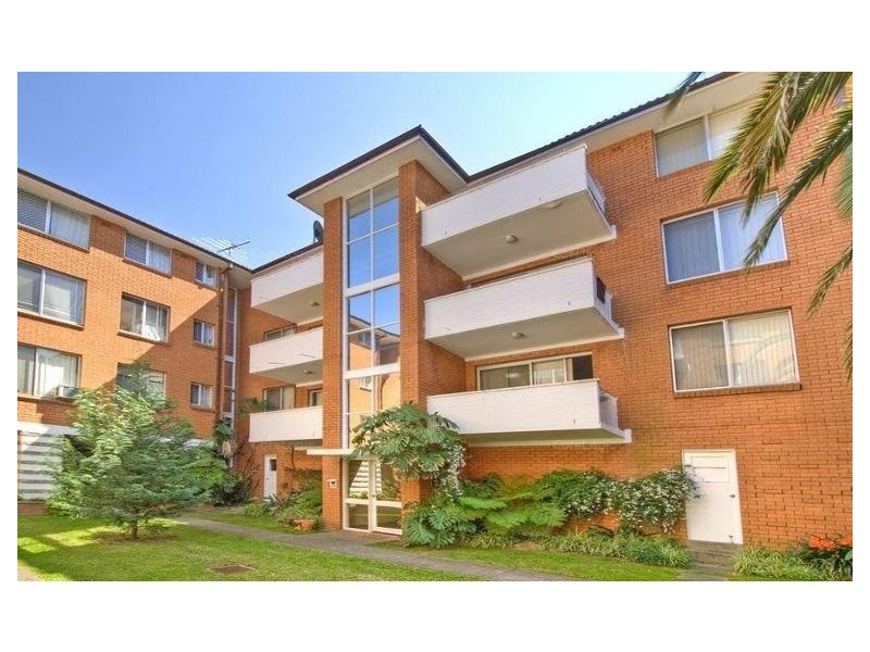 33/24 Fairmount Street, Lakemba NSW 2195