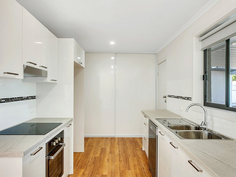 24 Dauntless Crescent, Elizabeth Downs SA 5113