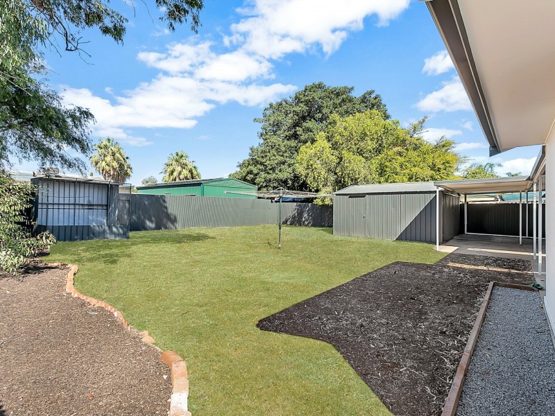 24 Dauntless Crescent, Elizabeth Downs SA 5113
