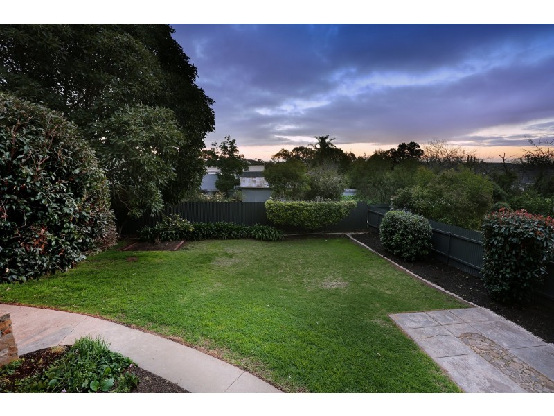 11 Sunnyside Road, St Georges SA 5064