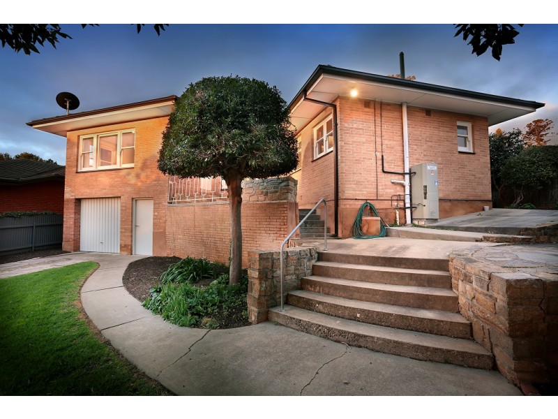 11 Sunnyside Road, St Georges SA 5064