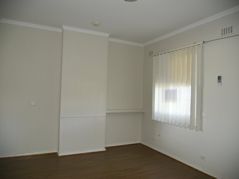 31 Midlow Road, Elizabeth Downs SA 5113