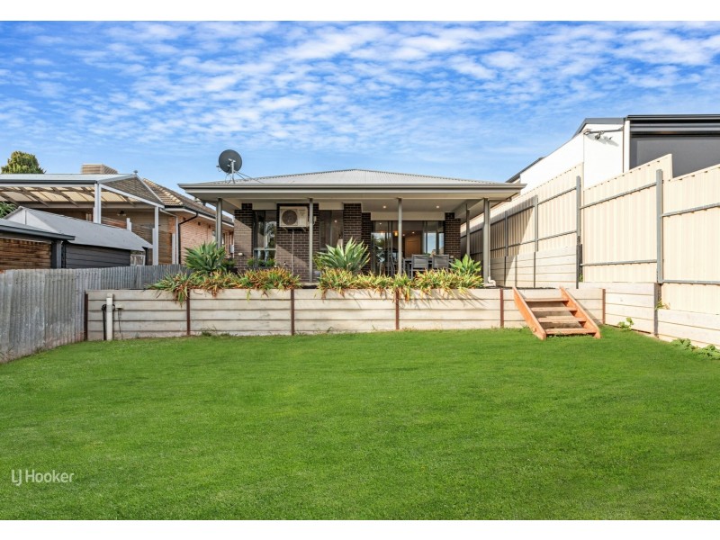 13 Montrose Ave, Clearview SA 5085