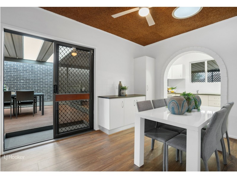 44 Charmaine Ave, Para Vista SA 5093