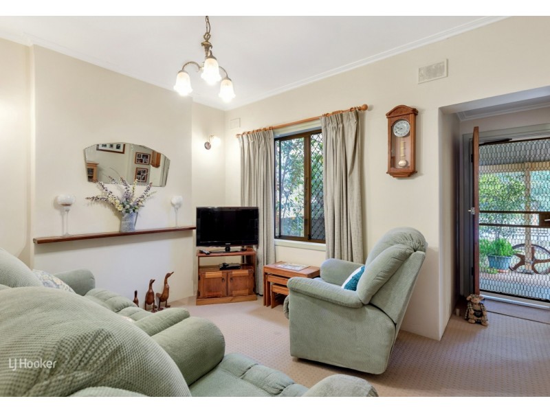 3 Durdin Rd, Elizabeth Vale SA 5112