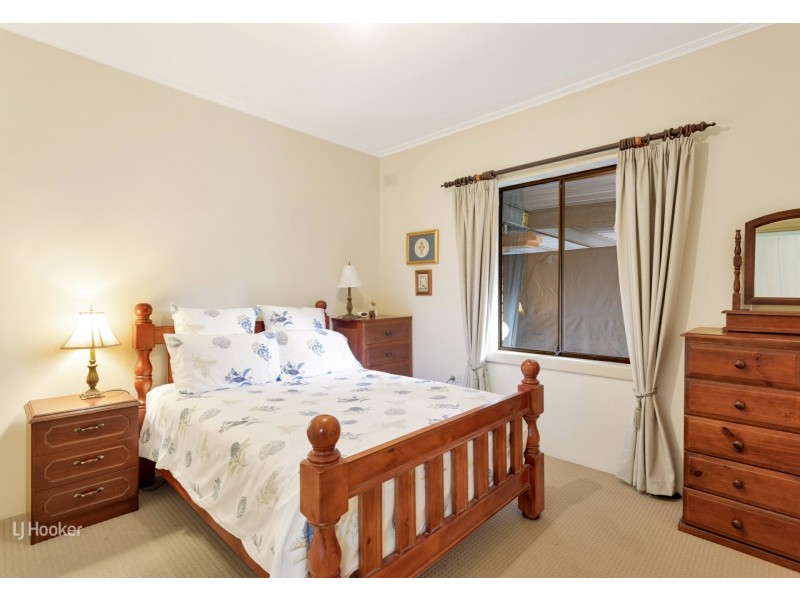 3 Durdin Rd, Elizabeth Vale SA 5112