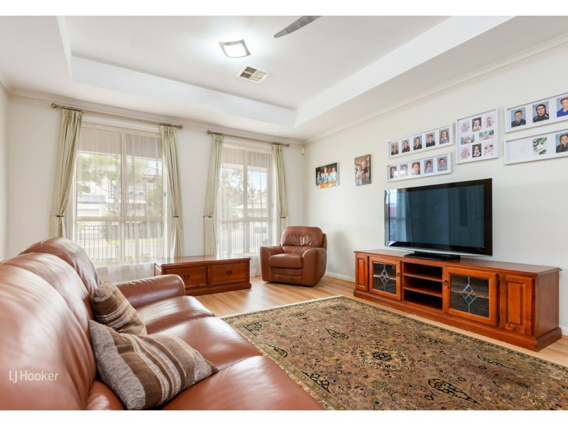 5 Empress Court, Mawson Lakes SA 5095