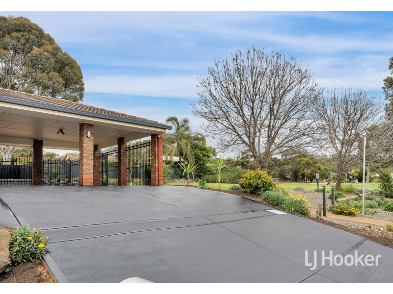 78 Highfield Dr, Hillbank SA 5112