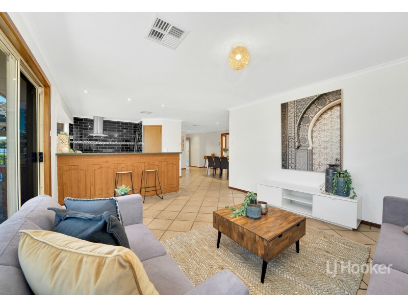 78 Highfield Dr, Hillbank SA 5112