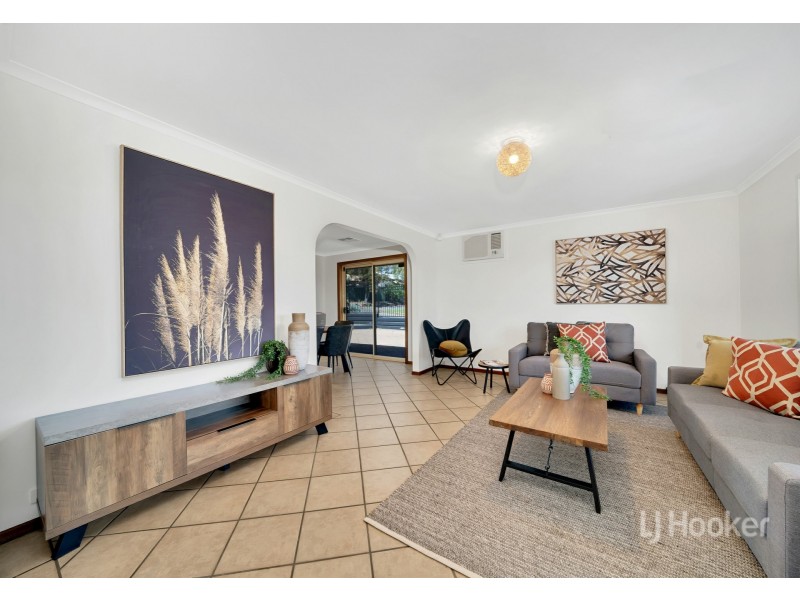 78 Highfield Dr, Hillbank SA 5112