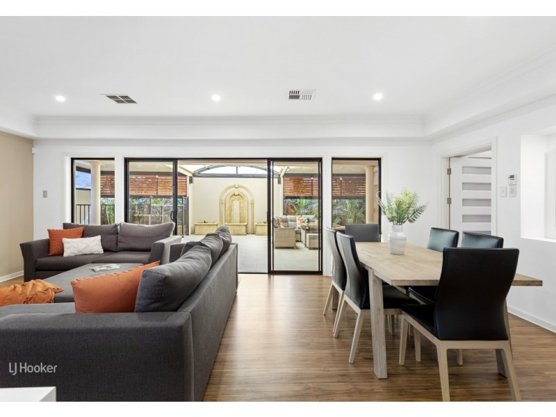 21 Lakefield Crescent, Mawson Lakes SA 5095