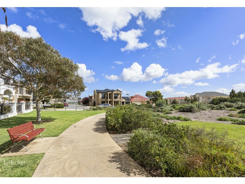 21 Lakefield Crescent, Mawson Lakes SA 5095
