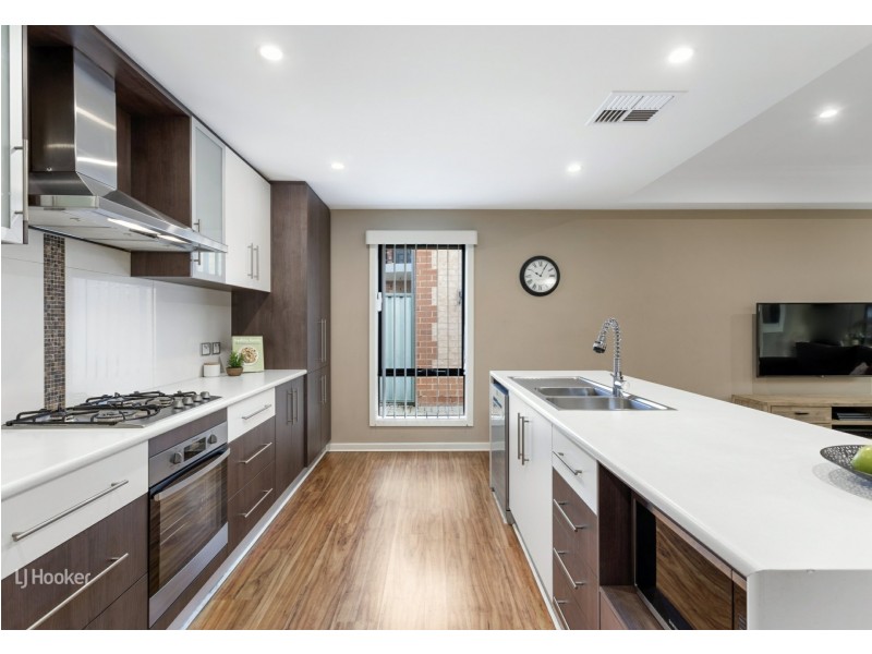 21 Lakefield Crescent, Mawson Lakes SA 5095