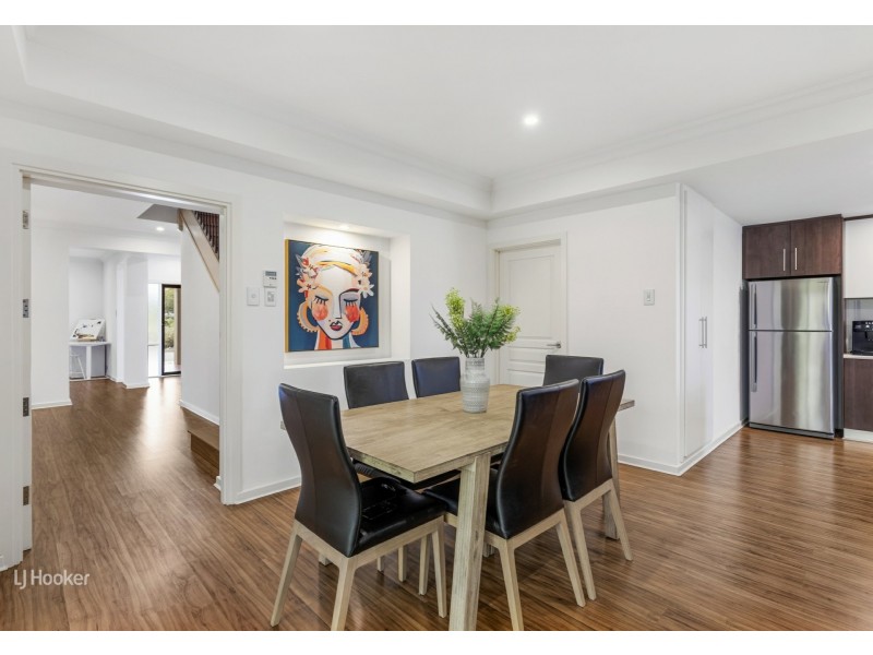 21 Lakefield Crescent, Mawson Lakes SA 5095