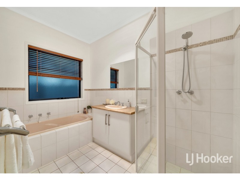 35 Grasswren Way, Mawson Lakes SA 5095