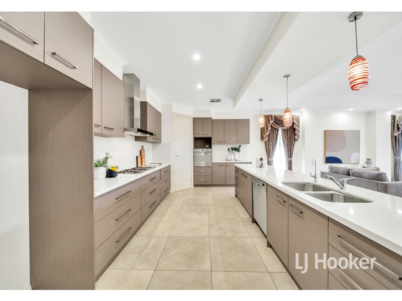 25 Nelson Crescent, Mawson Lakes SA 5095