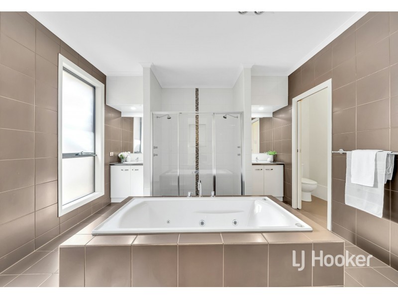 25 Nelson Crescent, Mawson Lakes SA 5095