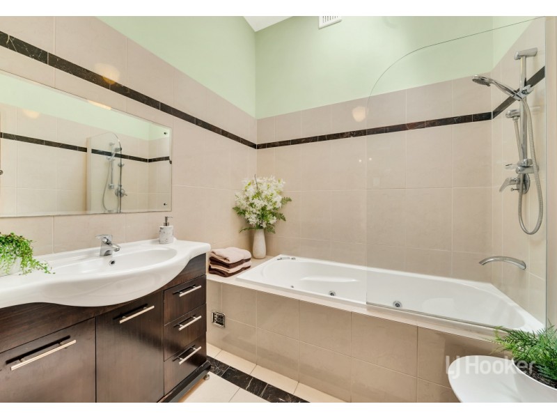 13 Struan Ave, Prospect SA 5082