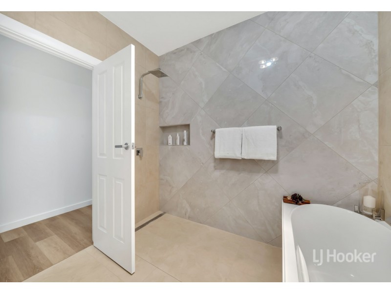 10 Hawkesbury Ave, Kilburn SA 5084