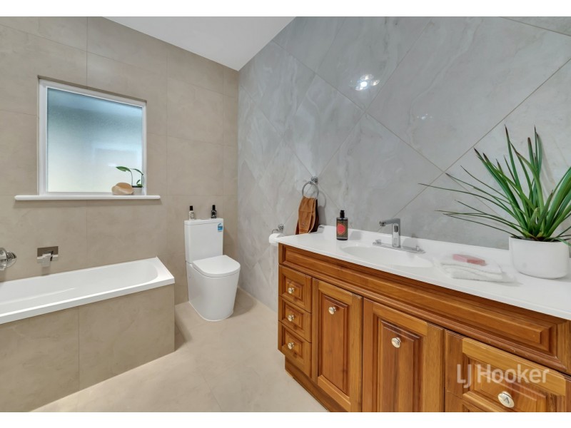 10 Hawkesbury Ave, Kilburn SA 5084