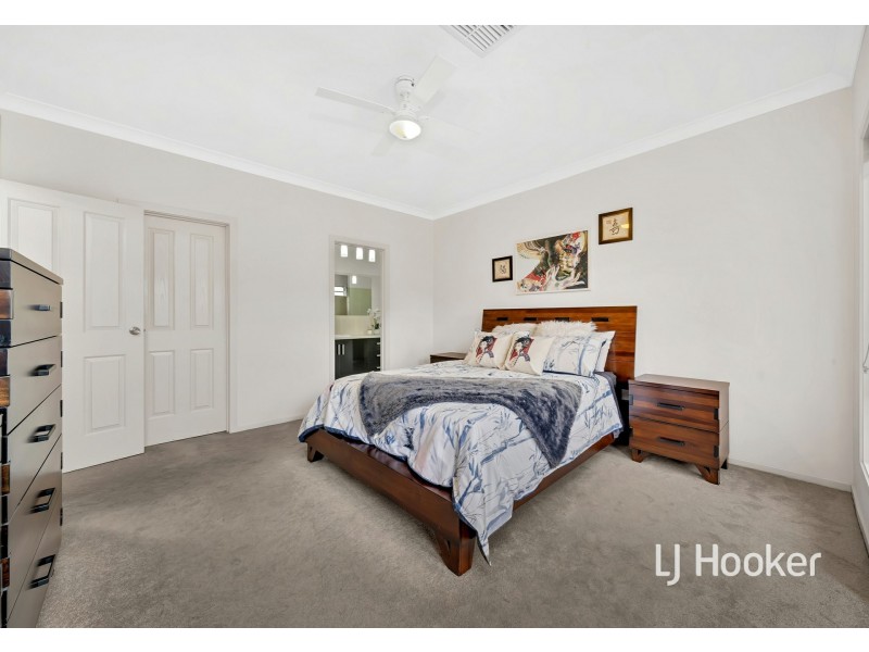 8 Fairview Tce, Clearview SA 5085