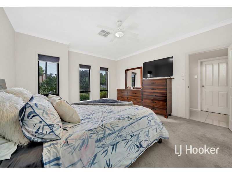 8 Fairview Tce, Clearview SA 5085