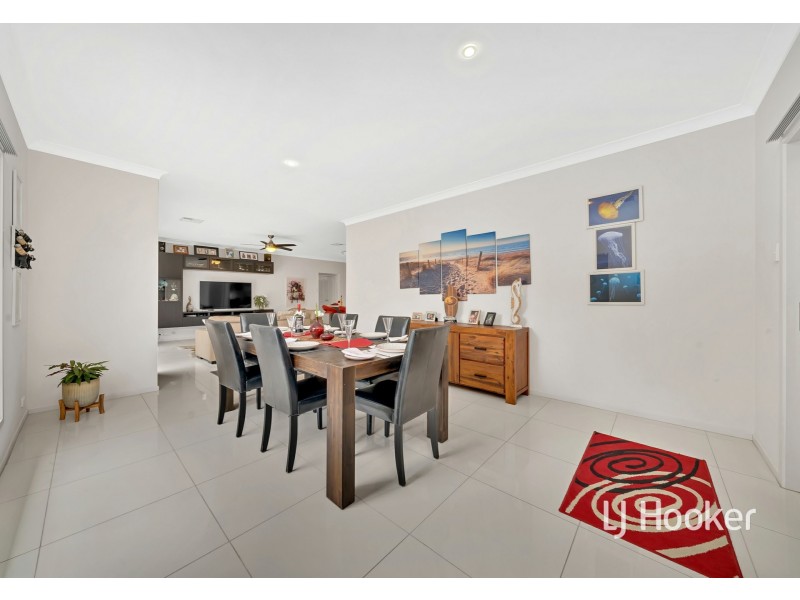 8 Fairview Tce, Clearview SA 5085