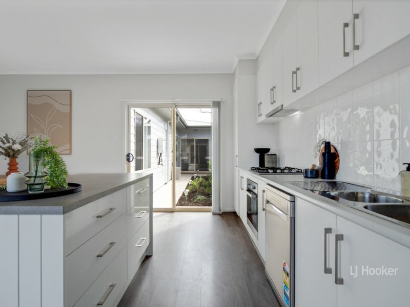 25 Branson Ave, Clearview SA 5085