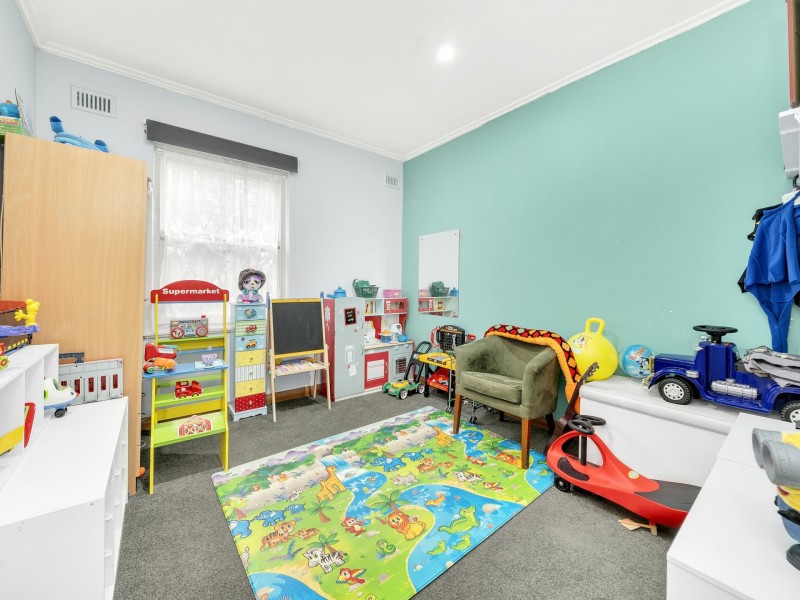 21 Barrington Ave, Enfield SA 5085