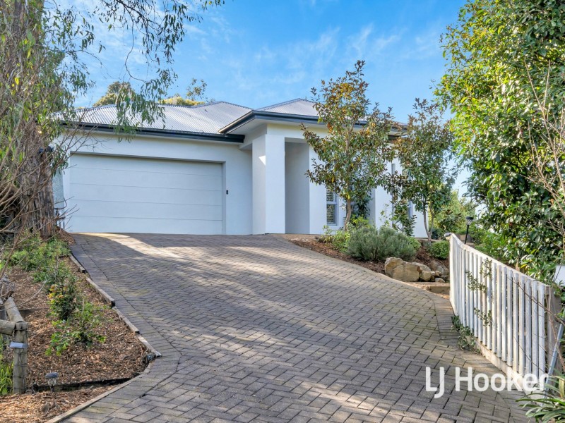 15 Oratava Ave, Bridgewater SA 5155
