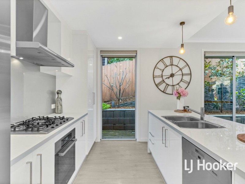 15 Oratava Ave, Bridgewater SA 5155