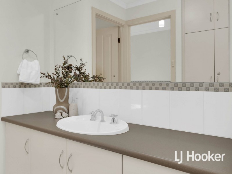 6A Warramunga Ave, Greenacres SA 5086